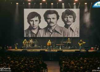 Longtime fans, Old Souls Savor the Magic of Bread at Smart Araneta Coliseum